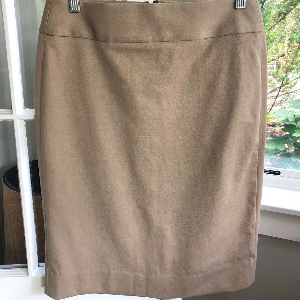 Banana Republic Khaki Pencil Skirt Size 4
